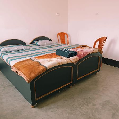 Kamla Guest House Kushinagar Exterior photo