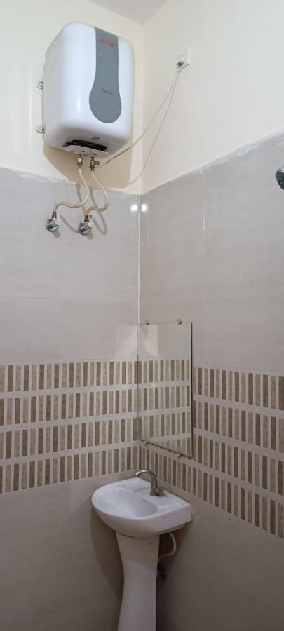 Kamla Guest House Kushinagar Exterior photo