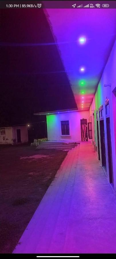 Kamla Guest House Kushinagar Exterior photo